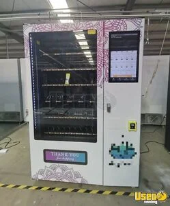 Large Cashless Glass Front Retail Business or Snack Vending Machine For Sale in Texas!