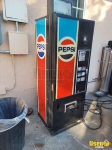 Other Soda Vending Machine 4 California for Sale