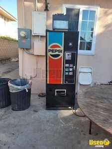 Other Soda Vending Machine 5 California for Sale