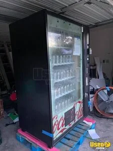 Reconditioned Crane Dixie Narco 5800 Bev Max IV Glass Front Soda Vending Machine for Sale in Florida!