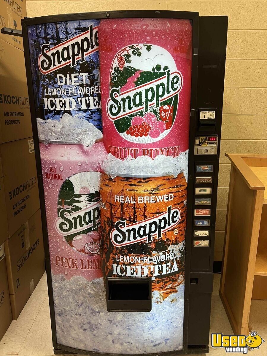 Used Royal Vendor RV552 Snapple Wrapped Soda Vending Machine For Sale