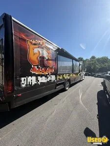 2015 Ford F650 Diesel 40' Mobile Video Gaming Bus Mobile Arcade Business for Sale in North Carolina!