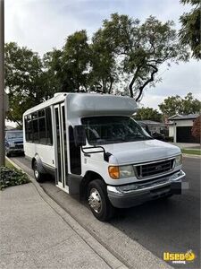 Low Mileage - 2007 Ford E350 Mobile Pet Grooming Bus | Pet Care Truck for Sale in California!