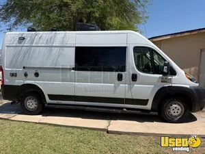 2021 Wag'n Tails Mobile Dog Grooming Van Mobile Business Unit for Sale in California!