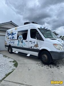 2013 Supreme Groom Van Wagn’tails Mercedes Sprinter 350 Van Turnkey Mobile Dog Grooming Truck for Sale in Florida!