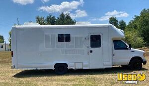 2003 Ford E-450 Mobile Veterinary Clinic with Surgical Unit & Bathroom for Sale in Florida!