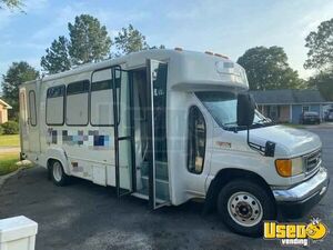 Preowned - 2003 Ford E450 Mobile Dog Grooming Truck | Pet Care Truck for Sale in Georgia!