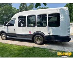 2005 Ford Mobile Dog Grooming Van Mobile Business Unit for Sale in New Jersey!
