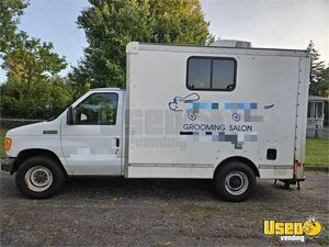 2006 Ford F350 Mobile Pet Grooming Salon Box Truck | Mobile Business Unit for Sale in New Jersey!