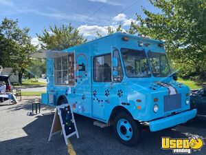 2004 Workhorse Pet Treats Truck Mobile Dog Treats Shop for Sale in Pennsylvania!