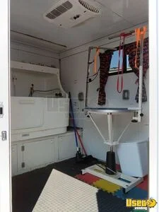 2015 - 9' x 12' Lark Mobile Dog Grooming Trailer Mobile Business Unit for Sale in Texas!