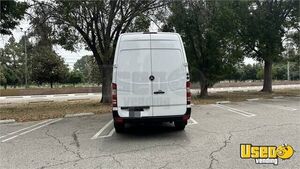 Pet Grooming Truck Pet Care / Veterinary Truck Backup Camera California Diesel Engine for Sale