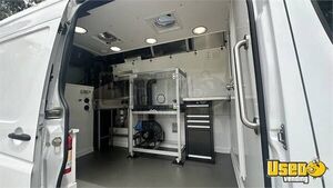 Pet Grooming Truck Pet Care / Veterinary Truck Fresh Water Tank California Diesel Engine for Sale
