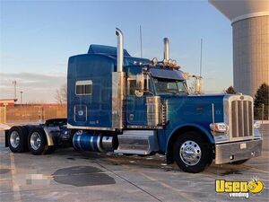 Well Maintained - 2018 Peterbilt 389 Sleeper Cab Semi Truck for Sale in Iowa!