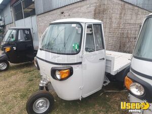 Piaggio Italian Coffee & Beverage Truck 10 Texas Gas Engine for Sale