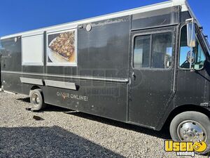 Low Mileage - 2013 31.5' Ford Pizza Food Truck with Pro-Fire Suppression for Sale in California!