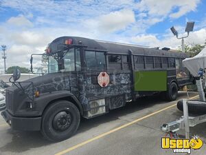 Well Equipped - 2001 Thomas Built Pizza Food Bus Mobile Concession Unit for Sale in Florida!
