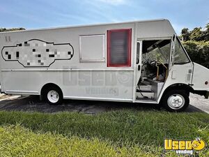 Well Equipped - 2007 Freightliner Pizza Food Truck Mobile Food Unit for Sale in Georgia!