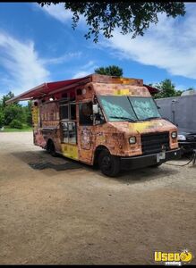 2004 23' Freightliner M5 Diesel Pizza Food Truck with Pro-Fire Suppression for Sale in Texas!
