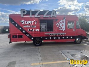 Used - 2001 Chevrolet Workhorse Step Van Pizza Food Truck| Mobile Kitchen Unit for Sale in Texas!