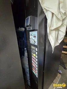 Refurbished Snack Machine 3 California for Sale