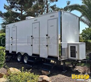 Restroom / Bathroom Trailers Restroom / Bathroom Trailer Air Conditioning California for Sale