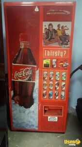 Royal 660 Soda Vending Machines Connecticut for Sale