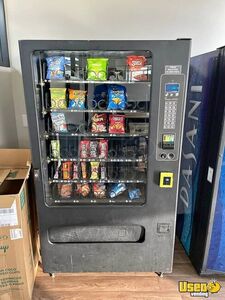 (2) Vendo V630 Soda and (4) Seaga ENB5S Snack Vending Machines For Sale in Texas!