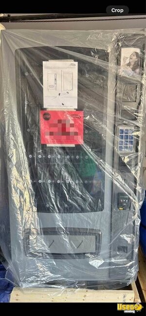 Seaga Snack Machine Texas for Sale