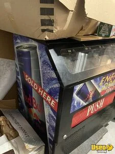 Seaga SS3000 Tabletop Canned Soda Cold Drink Vending Machine For Sale in Texas!