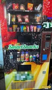 Seaga Electrical Snack and Cold Drink Combination Vending Machine For Sale in Florida!