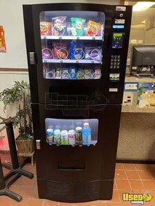Seaga Snacksmart SM23 Snack and Drink Combo Vending Machine For Sale in Illinois!