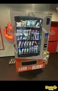 Seaga Refrigerated Cashless Snack and Drink Combo Vending Machine For Sale in New York!