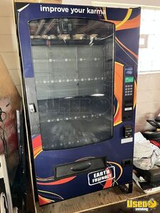2018 Seaga Infinity INF5C Snack and Drink Combo Vending Machine For Sale in Ohio!
