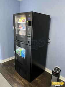 2023 Seaga SM23 Snack and Cold Drink Combo Vending Machine For Sale in Ohio!