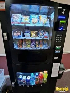 Seaga SM23 Snack and Cold Drink Combo Vending Machine For Sale in Pennsylvania!