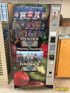 Seaga Snack and Cold Drink Combo Vending Machine w/ Card Reader For Sale in Texas!