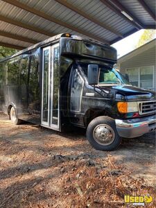 Well Maintained - 2007 Ford F-350 Shuttle Bus- Seats 15 -Passenger Limo Bus for Sale in Louisiana!