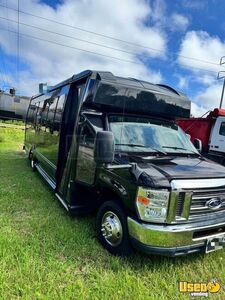 Clean - 2017 Ford E450 Shuttle Bus | Transport Service Vehicle for Sale in Louisiana!