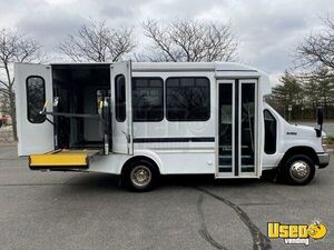 2015 Ford E350 Non-CDL Shuttle Bus with Wheelchair Lift for Sale in New York!