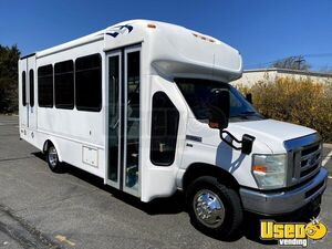 2014 Ford E350 Non CDL Shuttle Bus with Wheelchair Lift for Sale in New York!