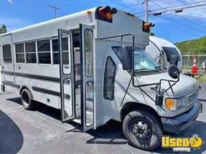 Ford E450 Skoolie Bus | RV Conversion Bus with Nice and Clean Interior for Sale in Maine!