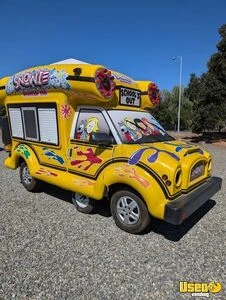 Like New 2024 - 9' x 18' Snowie Bus Trailer / Shaved Ice Concession Trailer for Sale in California!