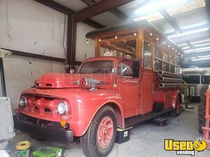 Low Mileage Vintage Firetruck  25' 1952 Ford F7 Head-Turning Snowball/Shaved Ice Truck for Sale in Georgia!