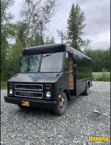 1982 Chevrolet P30 Empty Step Van / Step Van for Mobile Business for Sale in Alaska!