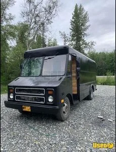 1982 Chevrolet P30 Empty Step Van / Step Van for Mobile Business for Sale in Alaska!