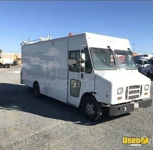 Ready to Convert - 18' 2014 Ford F59 Step Van | Used Truck for Sale in California!