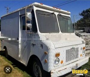 Registered - Used Chevy Kurbmaster P30 Step Van for Mobile Business for Sale in California!