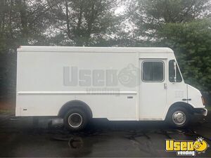 Used 2001 GMC Workhorse Step Van | Empty Truck for Mobile Business for Sale in Connecticut!