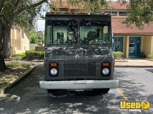 2001 Grumman Olson Workhorse P42 Cargo/ Used Step Van for Mobile Business for Sale in Florida!